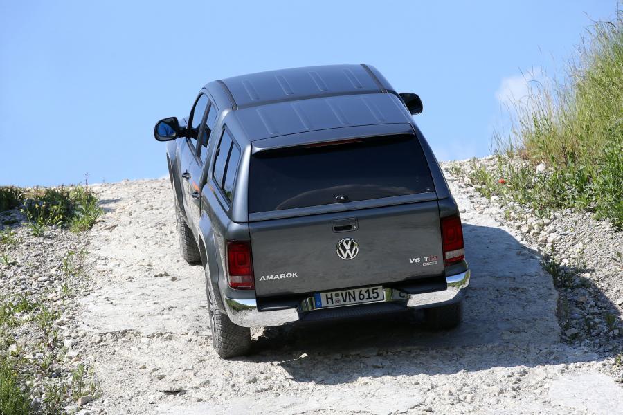  Volkswagen Amarok Double Cab Highline 2016 года  (фото 25 из 37)